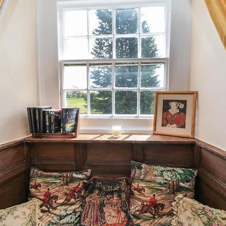 Catherine Parrs Sewing *