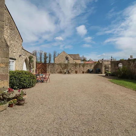 Catherine Parrs Sewing Апартаменты