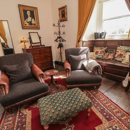 Апартаменты Catherine Parrs Sewing