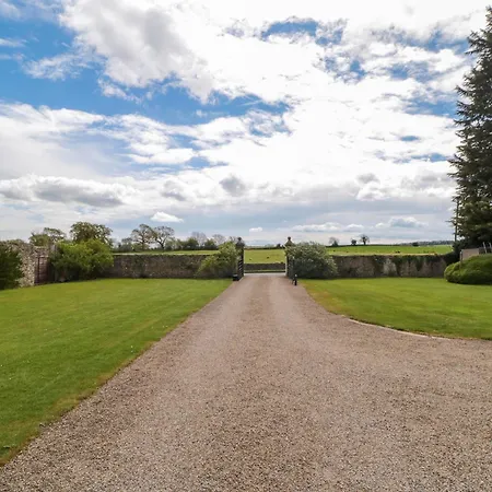 Catherine Parrs Sewing * Bedale